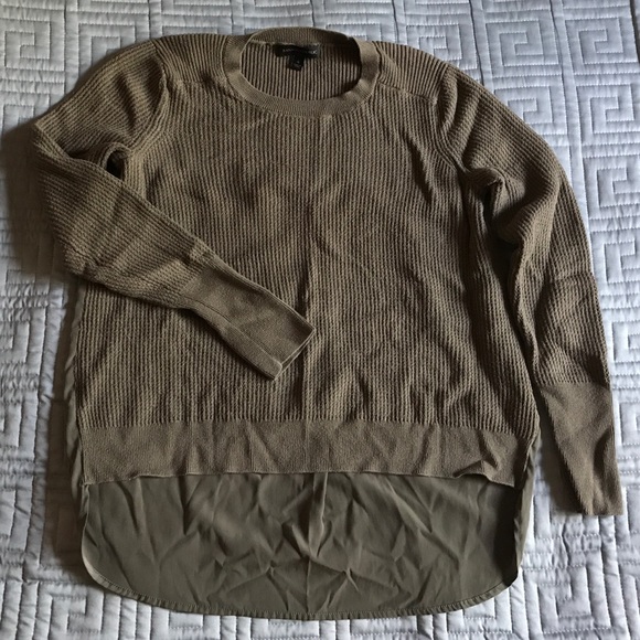 Banana Republic Sweaters - Banana Republic olive sweater